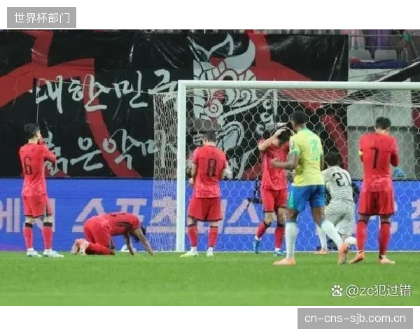 韩国队17名旅欧球员能力突出,但如何将其整合为统一整体考验洪明甫智慧。 韩国队17名旅欧球员能力突出,但如何将其整合为统一整体考验洪明甫智慧。